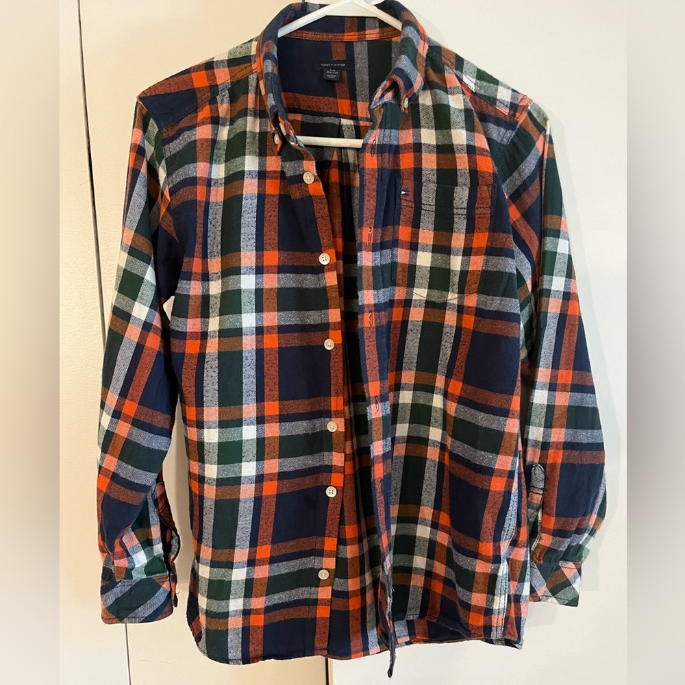 🧡💙 Tommy Hilfiger plaid shirt